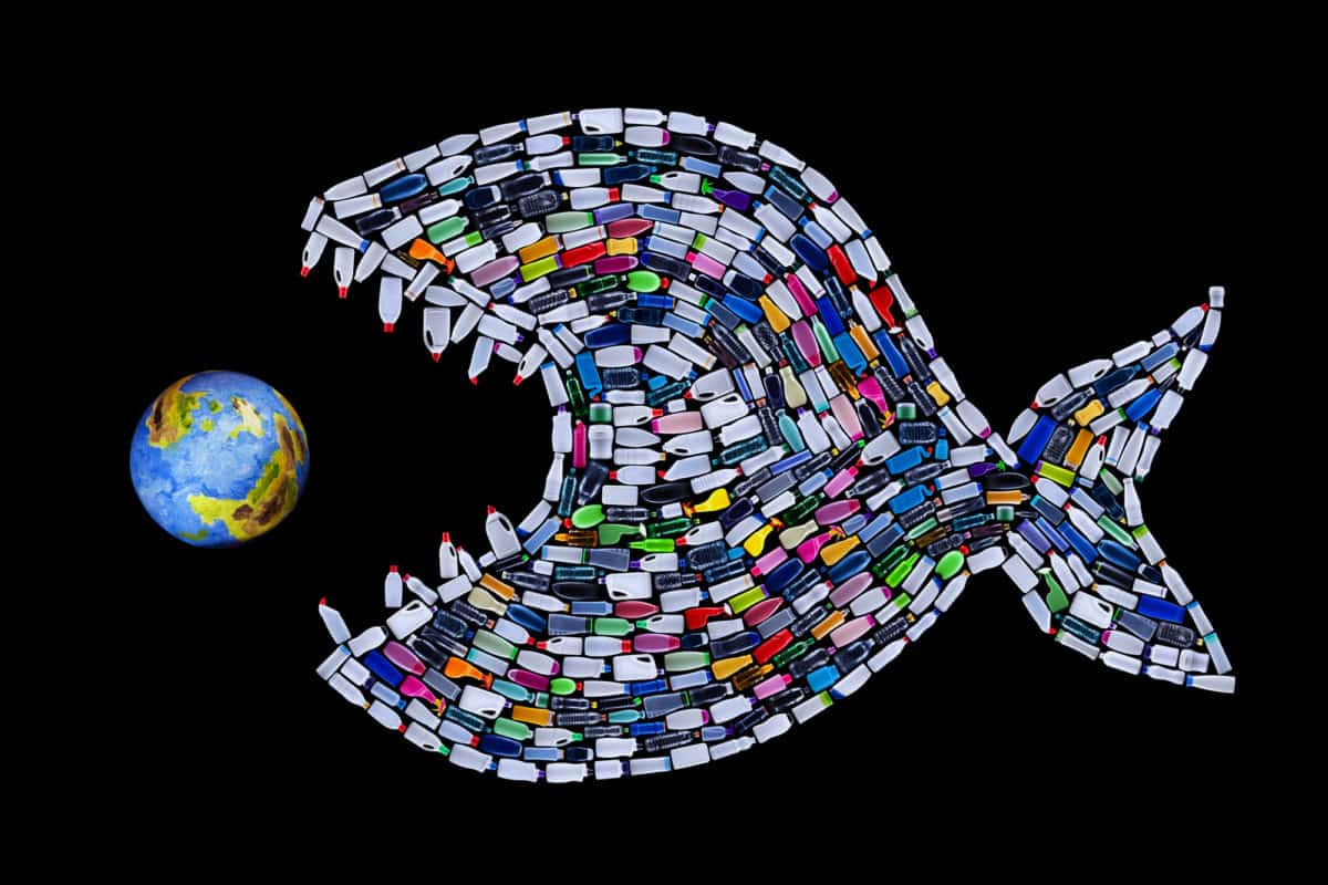 What are the Advantages of Plastic Recycling?